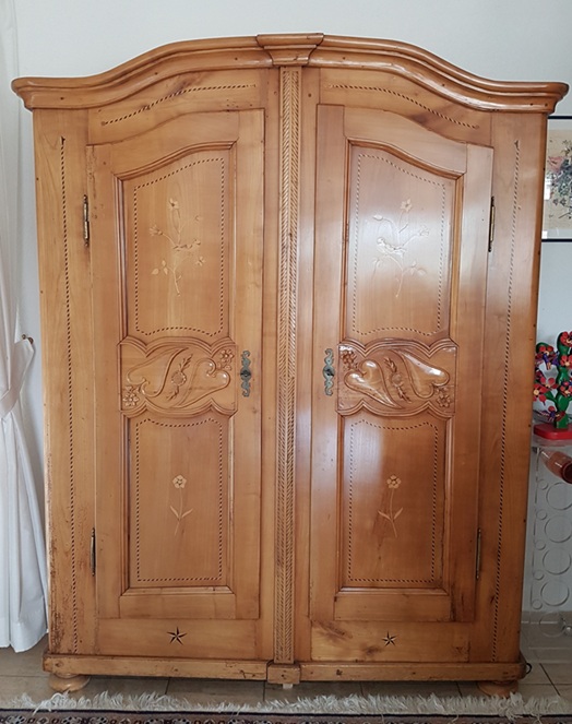 Armoire de mariage fribourgeoise, 18e Armoire de mariage fribourgeoise, 18e